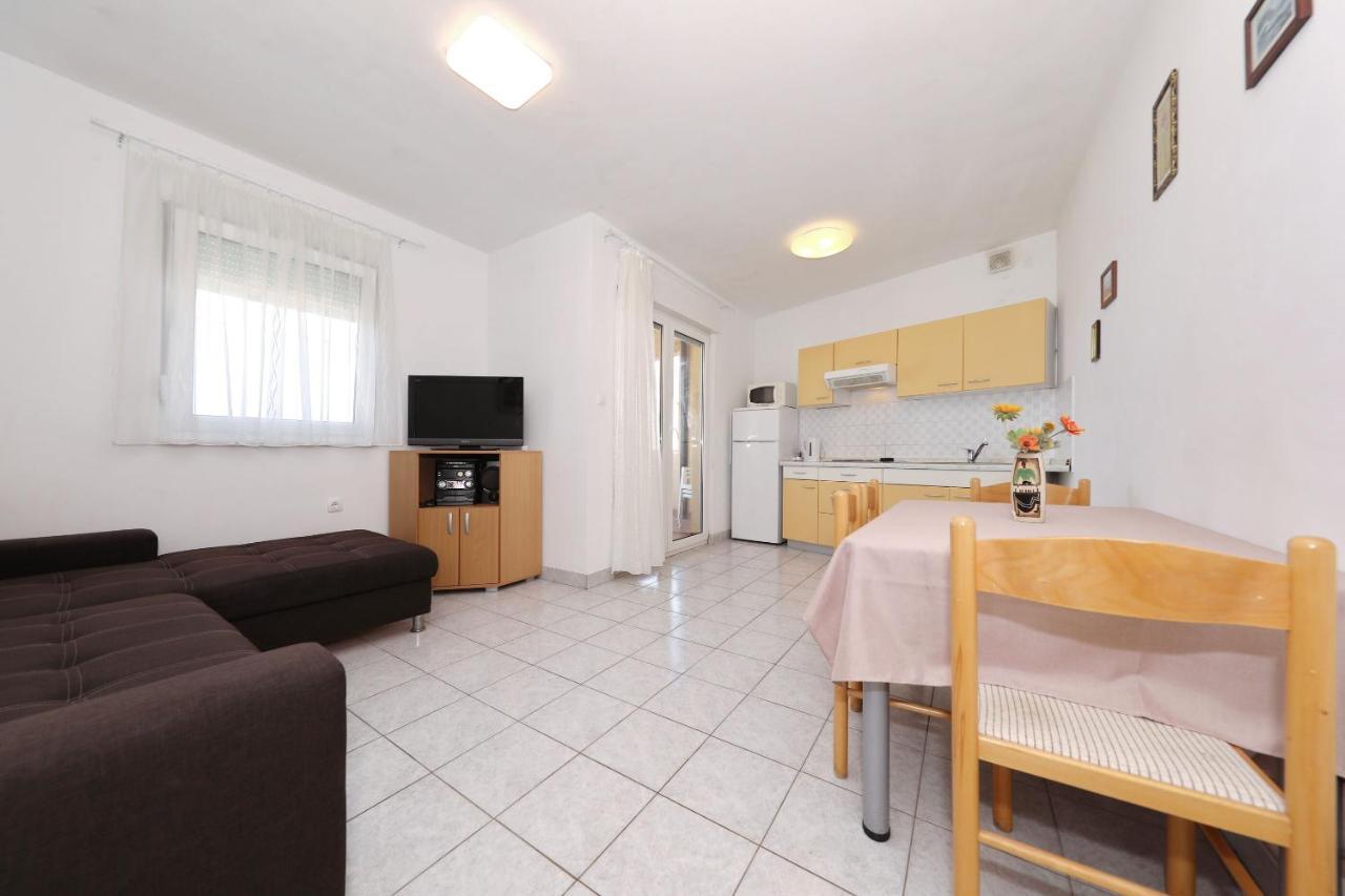 Apartment Alexa Turanj Εξωτερικό φωτογραφία