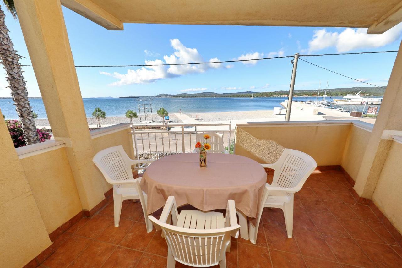 Apartment Alexa Turanj Εξωτερικό φωτογραφία