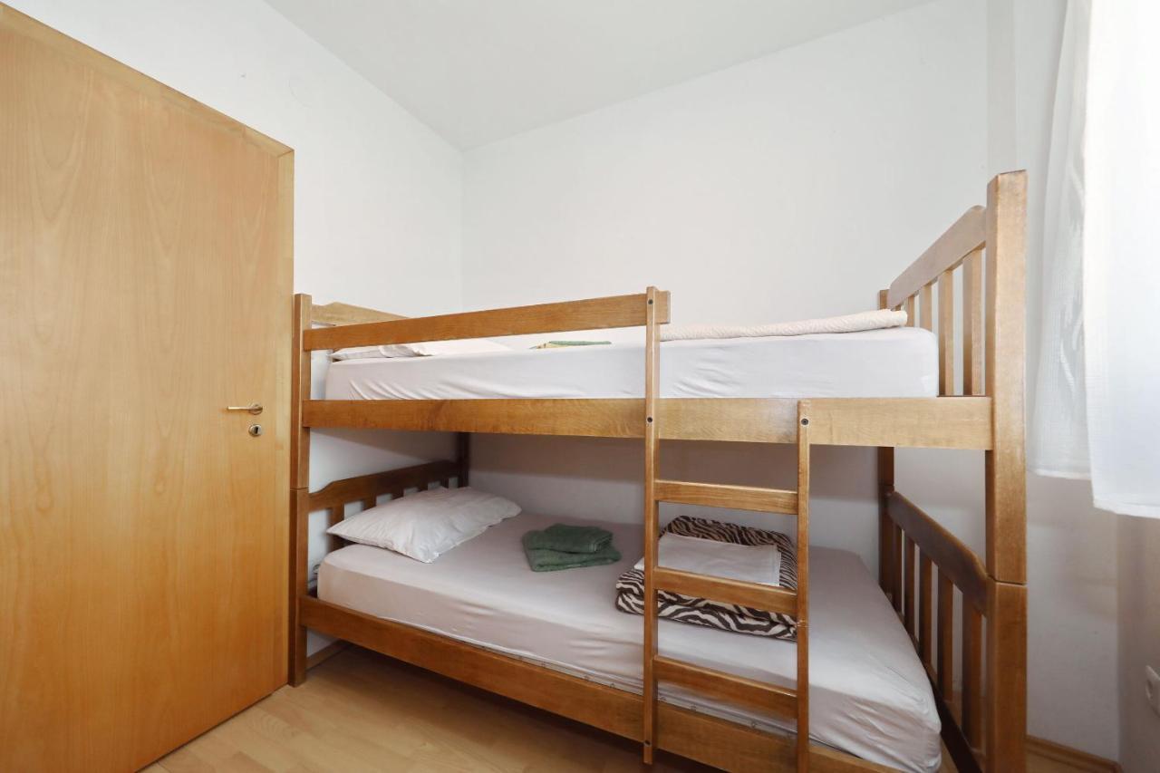Apartment Alexa Turanj Εξωτερικό φωτογραφία