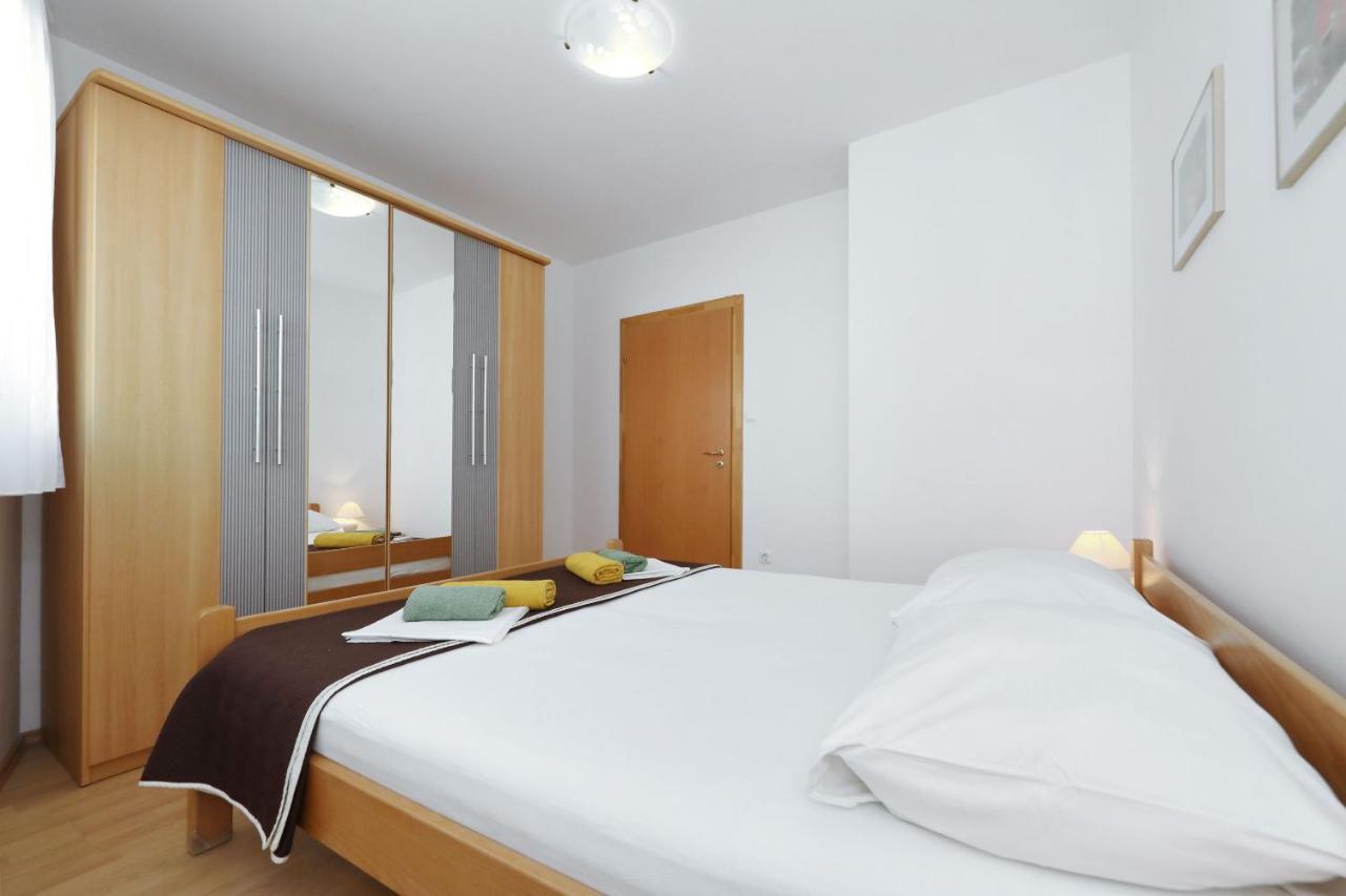 Apartment Alexa Turanj Εξωτερικό φωτογραφία