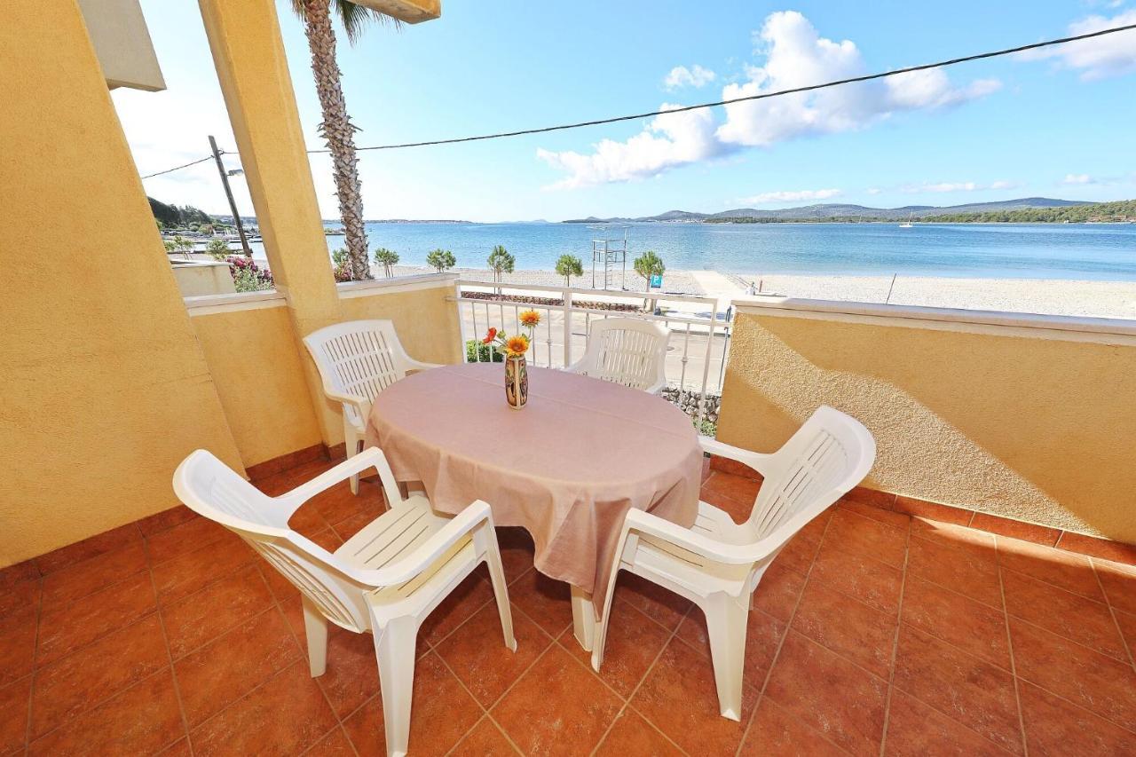 Apartment Alexa Turanj Εξωτερικό φωτογραφία